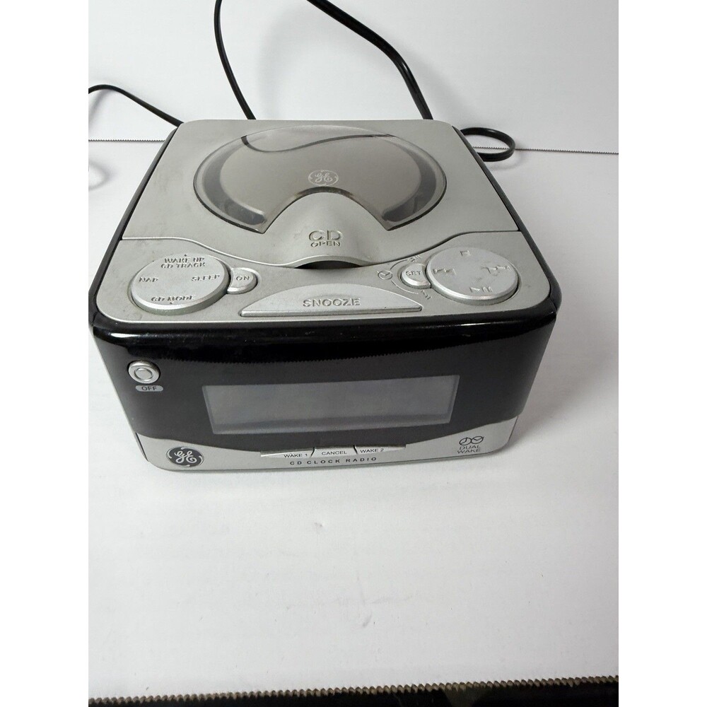 GE 7-4801A Dual Alarm CD Clock Radio AM/FM Snooze Tested  All Works Except CD